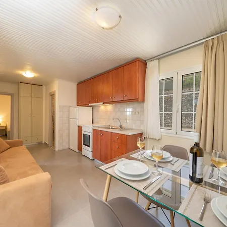 Makis Village-apartments Apartamento Agia Efimia