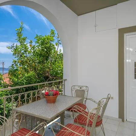 Makis Village-apartments