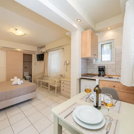 Makis Village-apartments Apartamento Agia Efimia