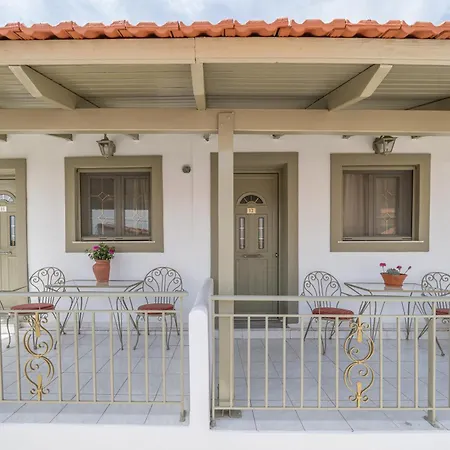 Makis Village-apartments * Agia Efimia