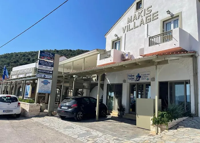 Makis Village-apartments * Айя-Евфимия