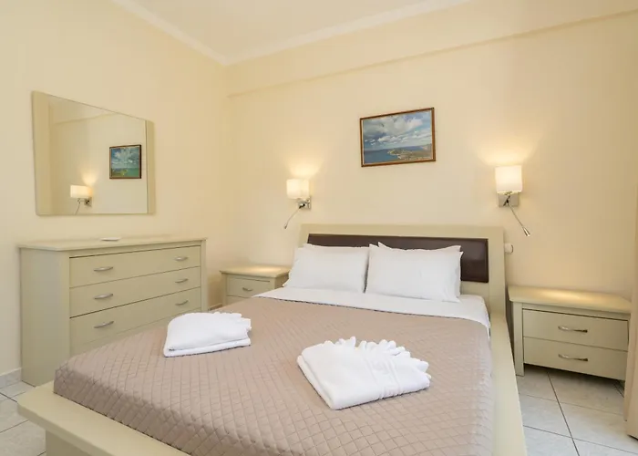 Makis Village-apartments Апартаменты *