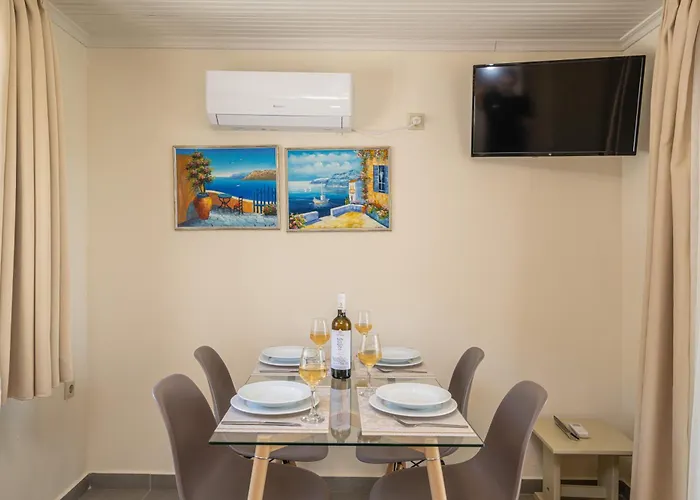 Makis Village-apartments Апартаменты Айя-Евфимия