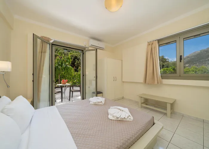 Апартаменты Makis Village-apartments