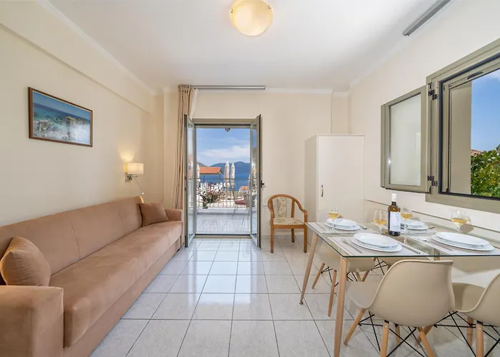 Апартаменты Makis Village-apartments *
