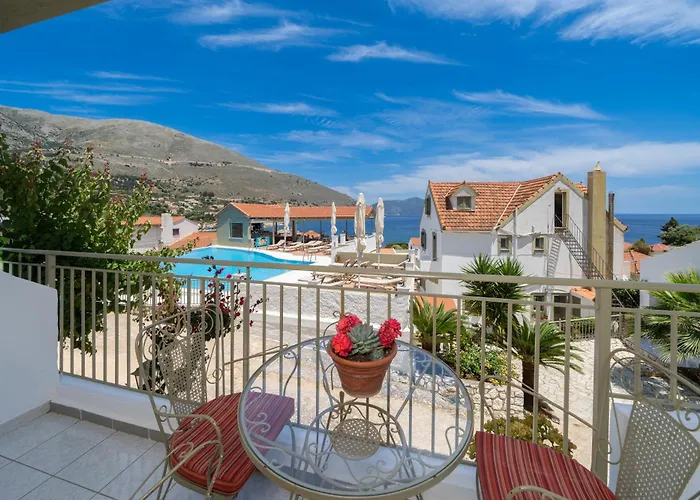 Апартаменты Makis Village-apartments Айя-Евфимия