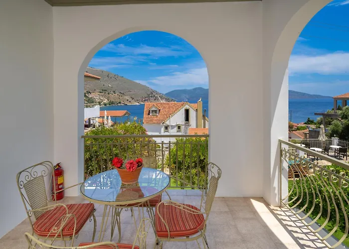 Makis Village-apartments * Айя-Евфимия
