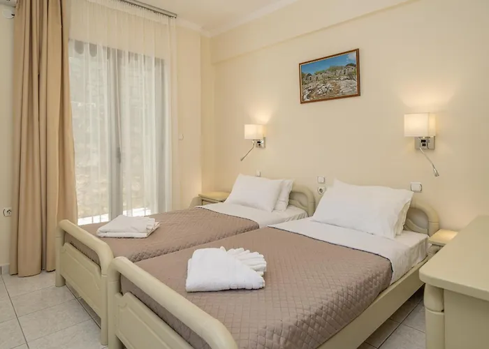 Апартаменты Makis Village-apartments Айя-Евфимия