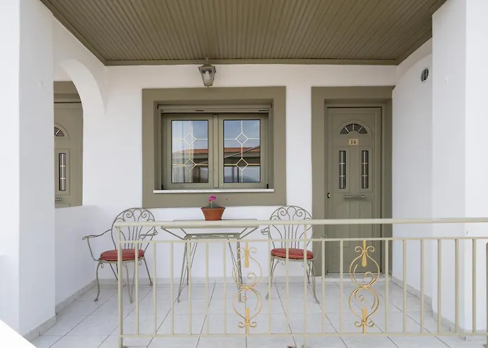 Makis Village-apartments Апартаменты Айя-Евфимия
