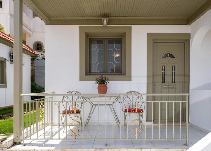 Makis Village-apartments Апартаменты