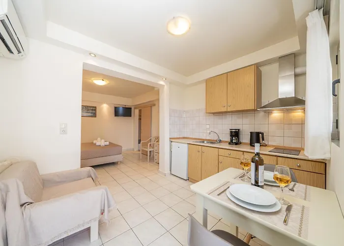 Makis Village-apartments Апартаменты