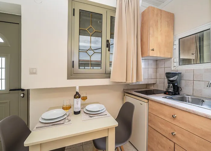 Апартаменты Makis Village-apartments