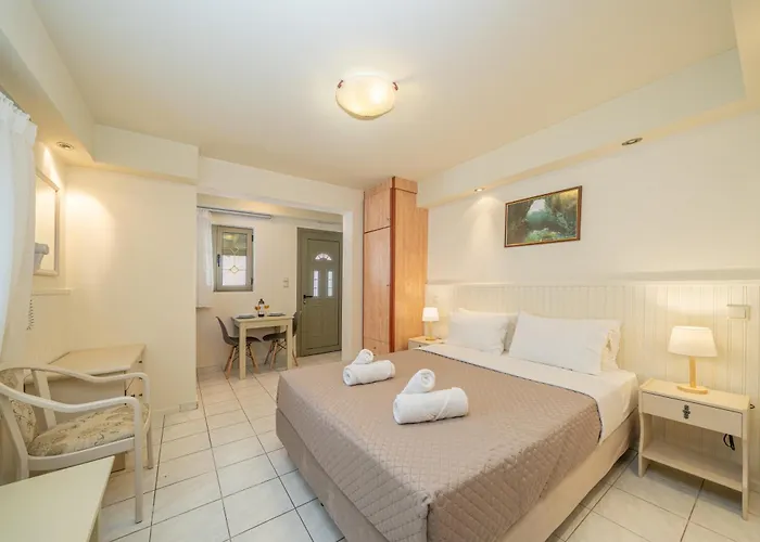 Апартаменты Makis Village-apartments