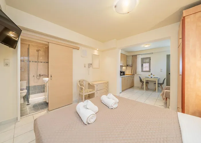 Makis Village-apartments Айя-Евфимия