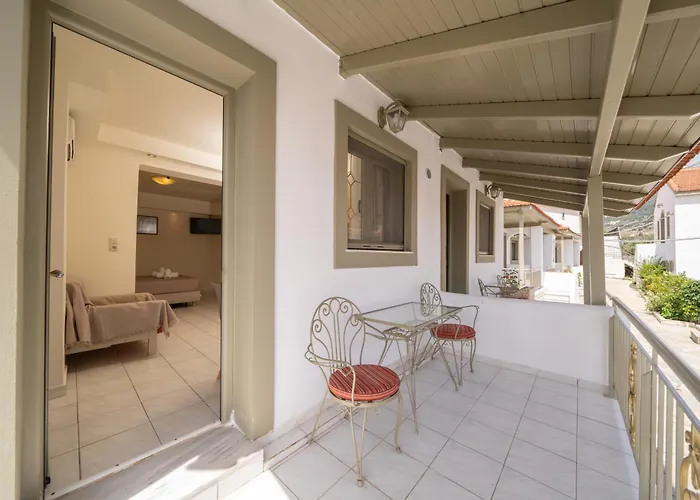 Makis Village-apartments Апартаменты