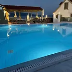 شقة Makis Village-apartments أيّا إفيميا