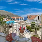 شقة Makis Village-apartments أيّا إفيميا