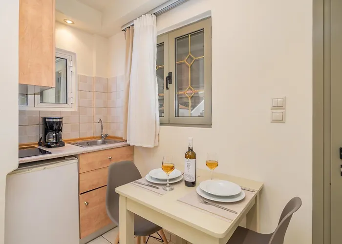 Makis Village-apartments *