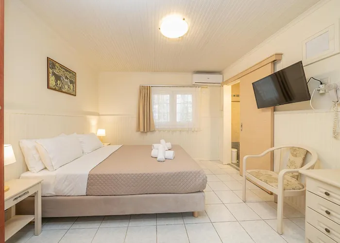 Makis Village-apartments * Agia Efimia