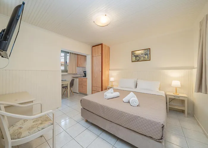 Makis Village-apartments *