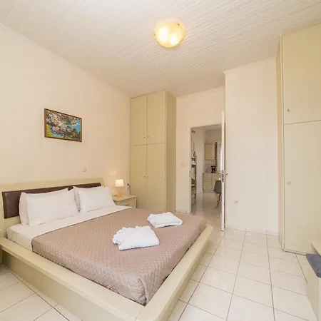 Makis Village-apartments * أيّا إفيميا