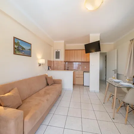شقة Makis Village-apartments أيّا إفيميا