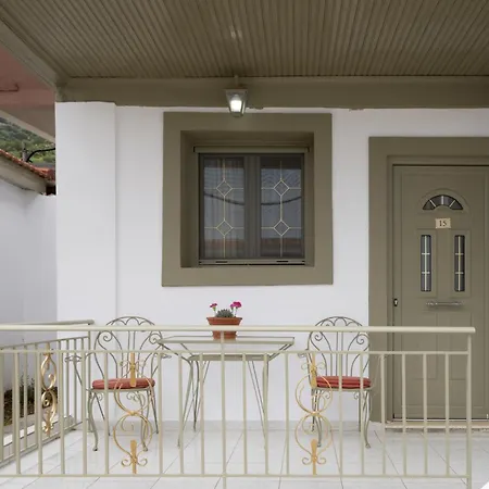 شقة Makis Village-apartments أيّا إفيميا